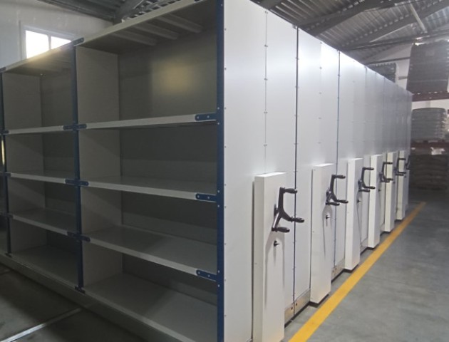 Передвижные стеллажи для склада